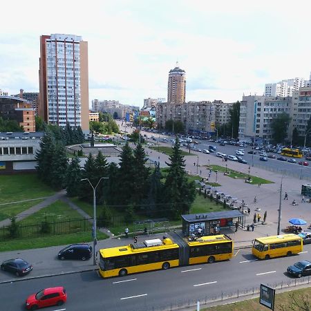 Отдельная Комната С Балконом В Апартаментах, Возле М Печерская Kiev Exterior foto